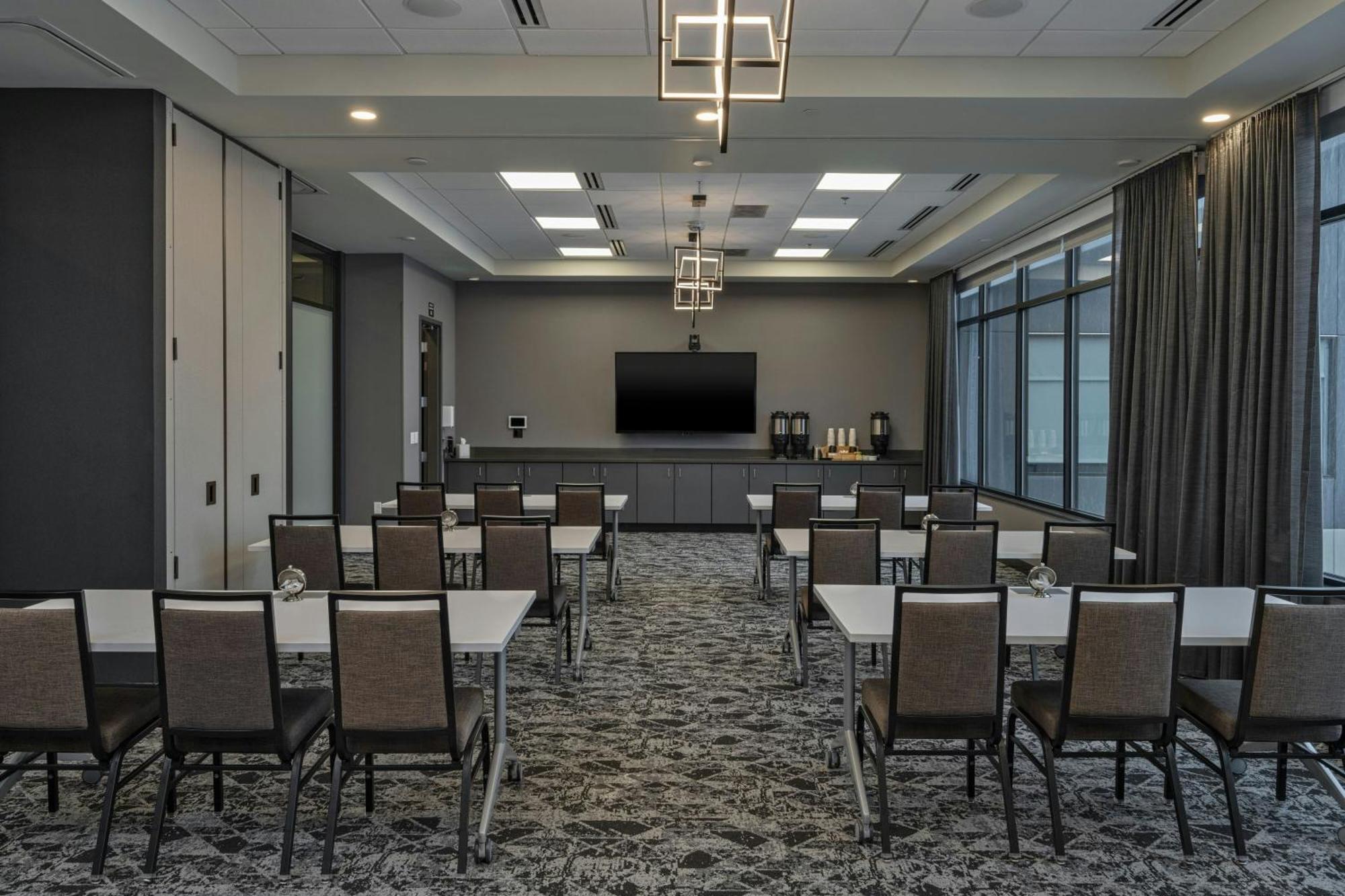 Springhill Suites By Marriott Colorado Springs Downtown Bagian luar foto